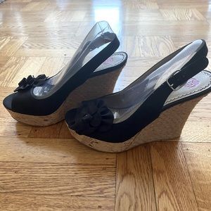 BP Wedges peep toe with flower detailing Size 6.5 New in box